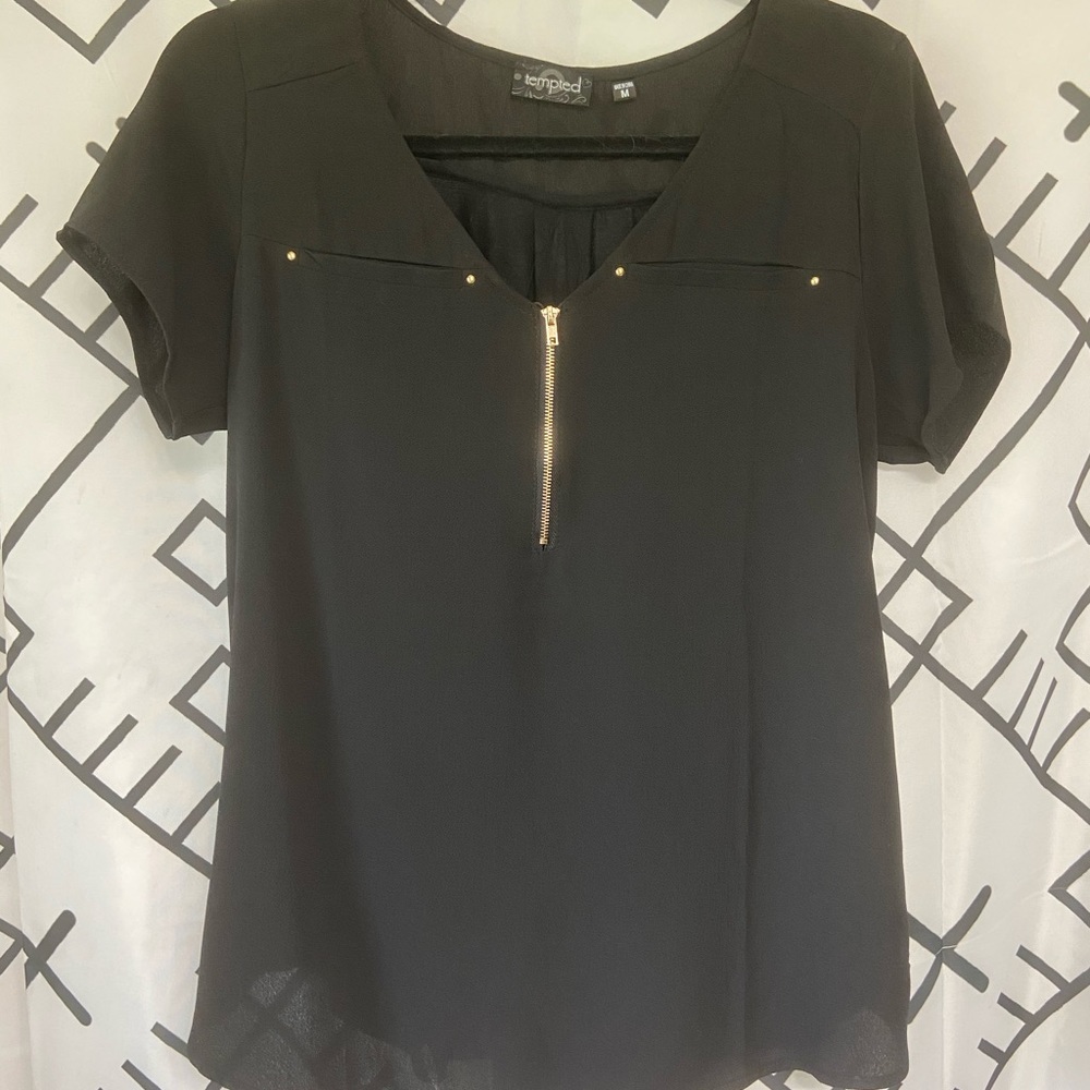 Loose fitting blouse, tshirt